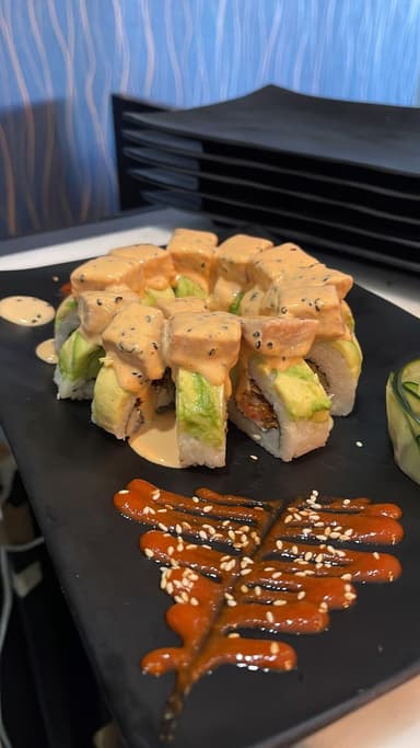Tuna Especial Roll