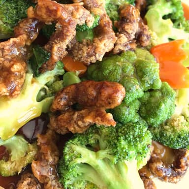 Res con Brocóli en Salsa de Ostión