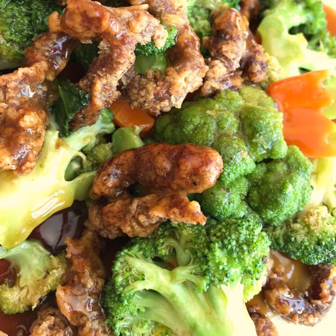 Res con Brocóli en Salsa de Ostión