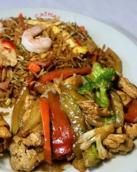 Combo: Arroz Chino con Chopsuey + Gaseosa 400ml