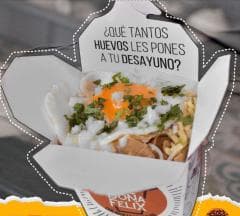Combo de Chilaquiles con Huevo + Bebida