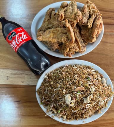 Caja grande arroz chino + pollo entero + 1.5L