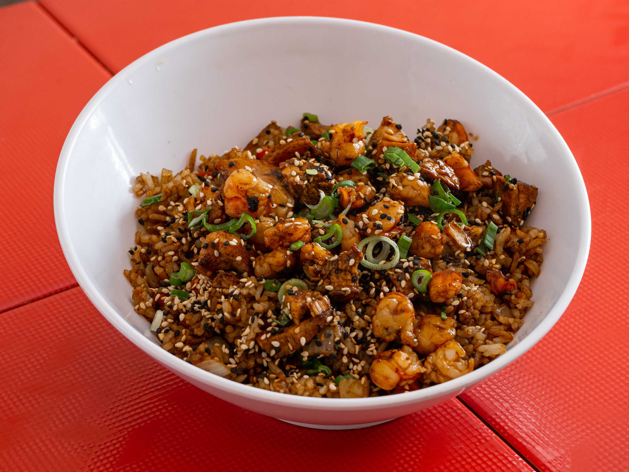Arroz Yakimeshi Mixto Especial