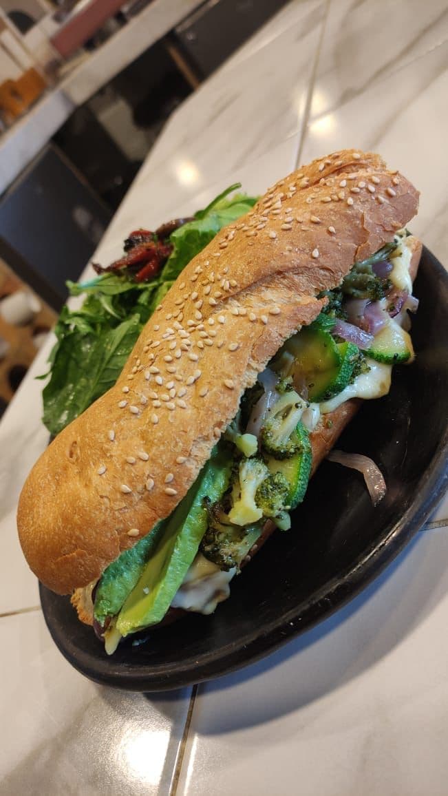 Panino de Pollo Empanizado