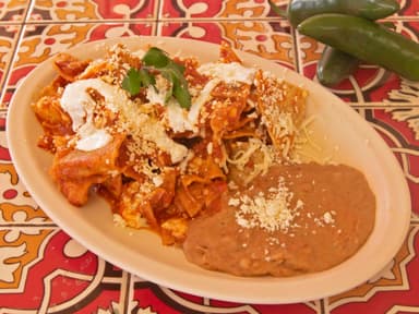 Chilaquiles con Guisado