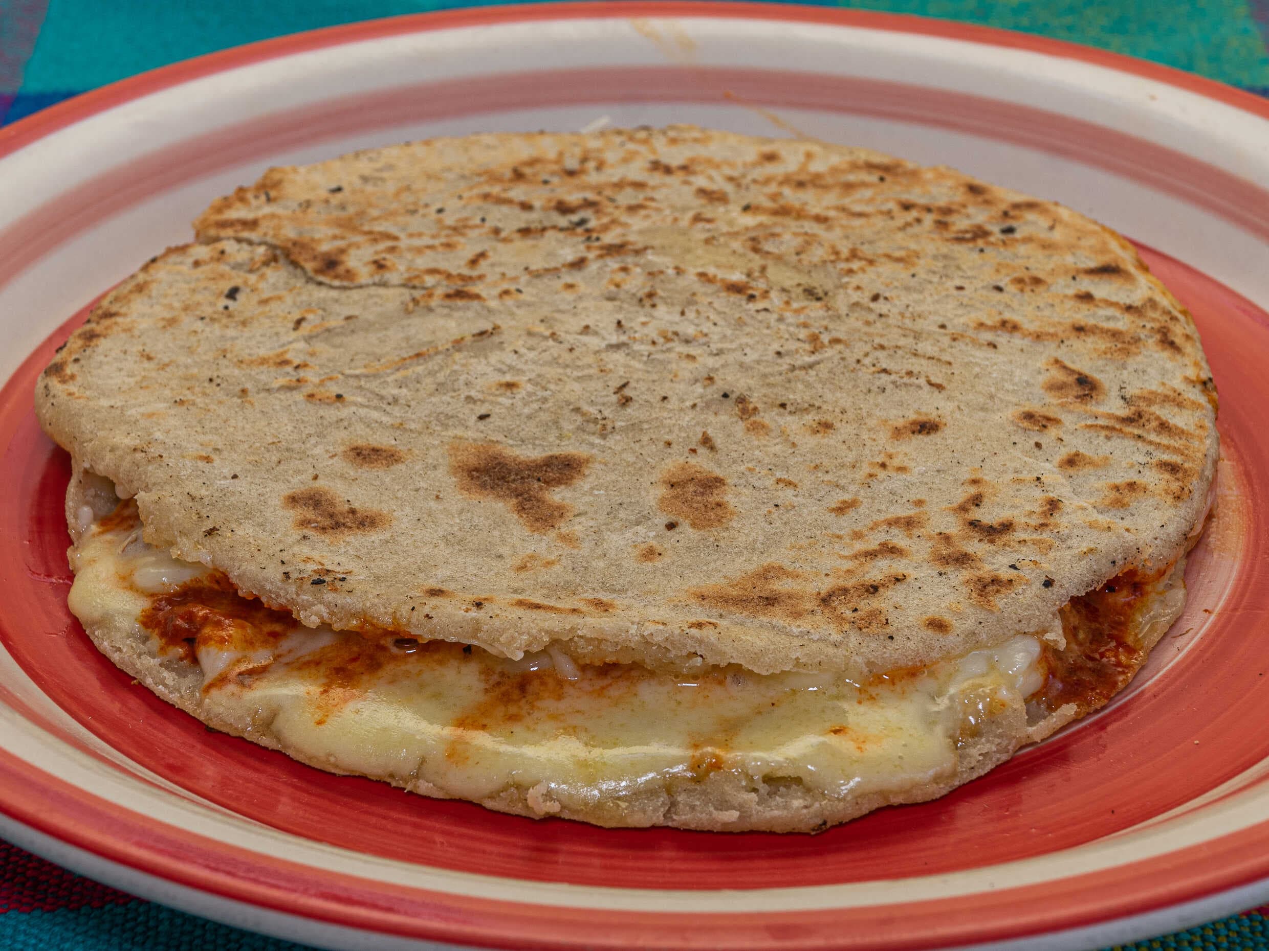 Gordita Queretana Chica Sencilla
