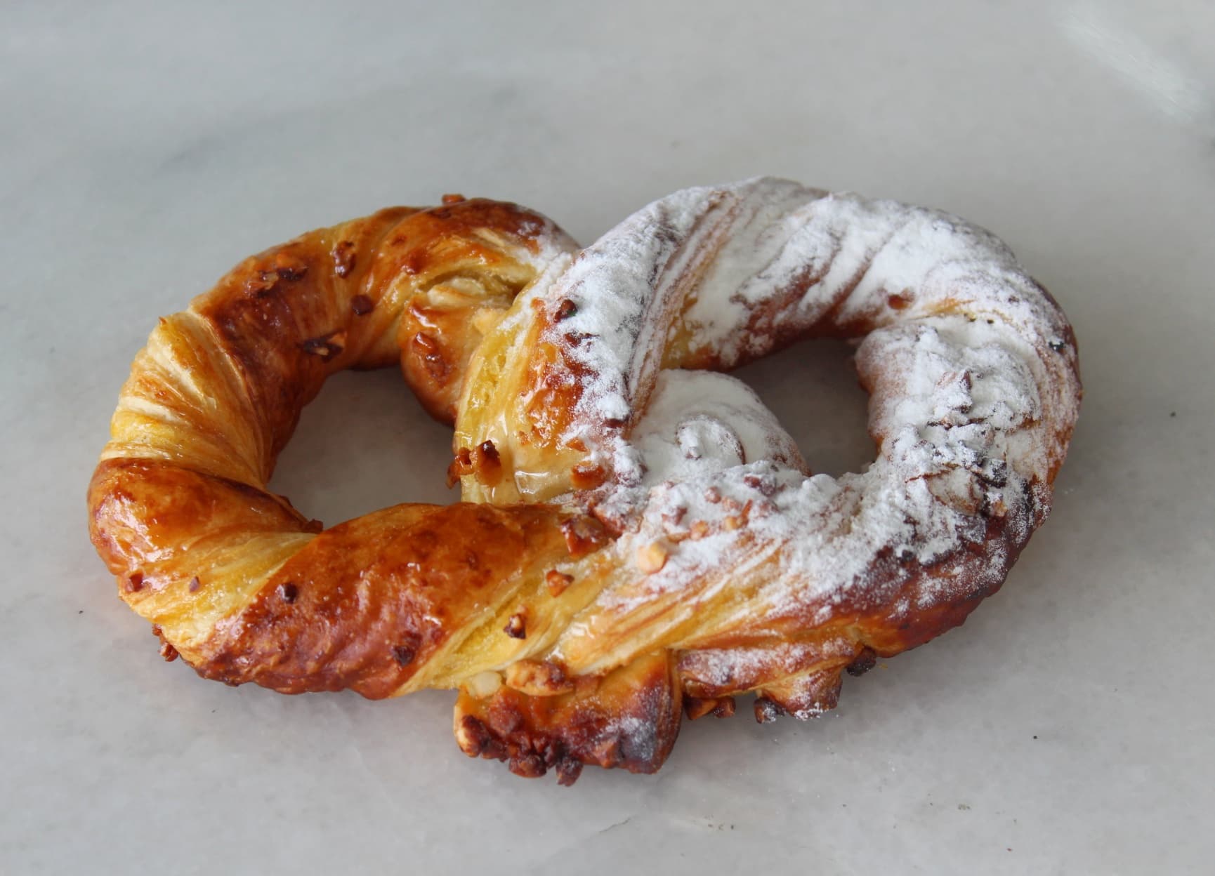 Bretzel Crema & Almendras