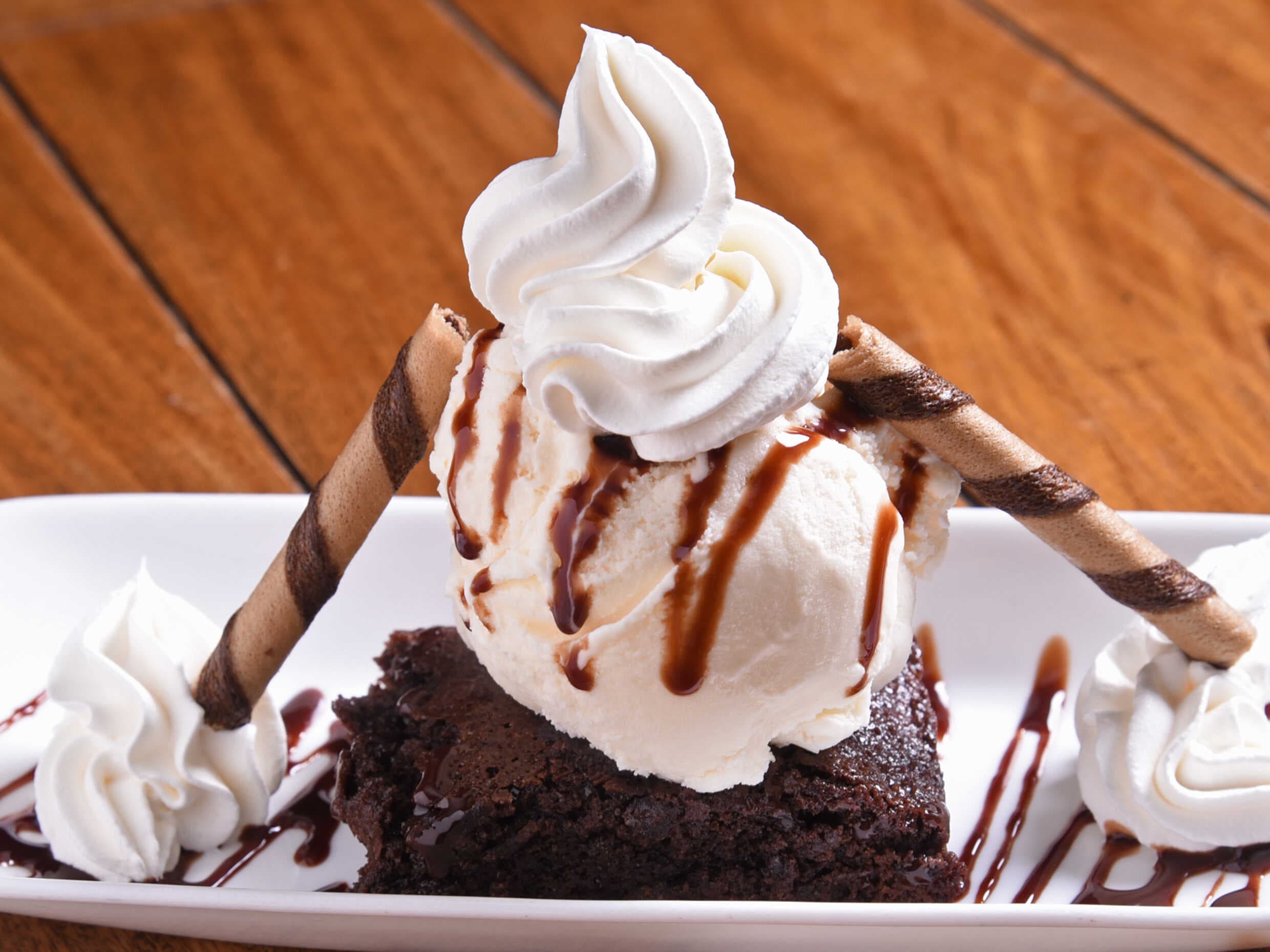 Brownie con Helado