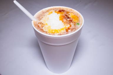 Medio Litro de Maruchan con  Elote