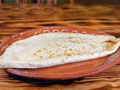 Quesadilla con Guiso