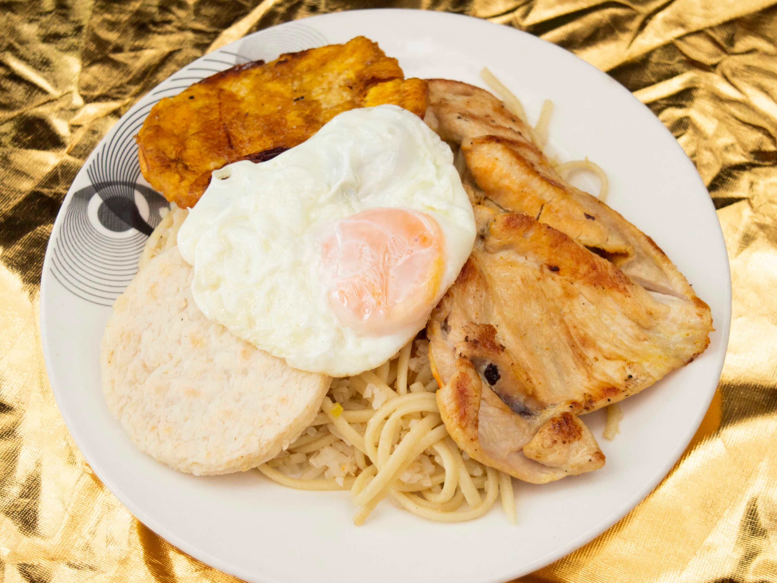 Calentado de la Abuela 👵 con Pechuga a la Plancha