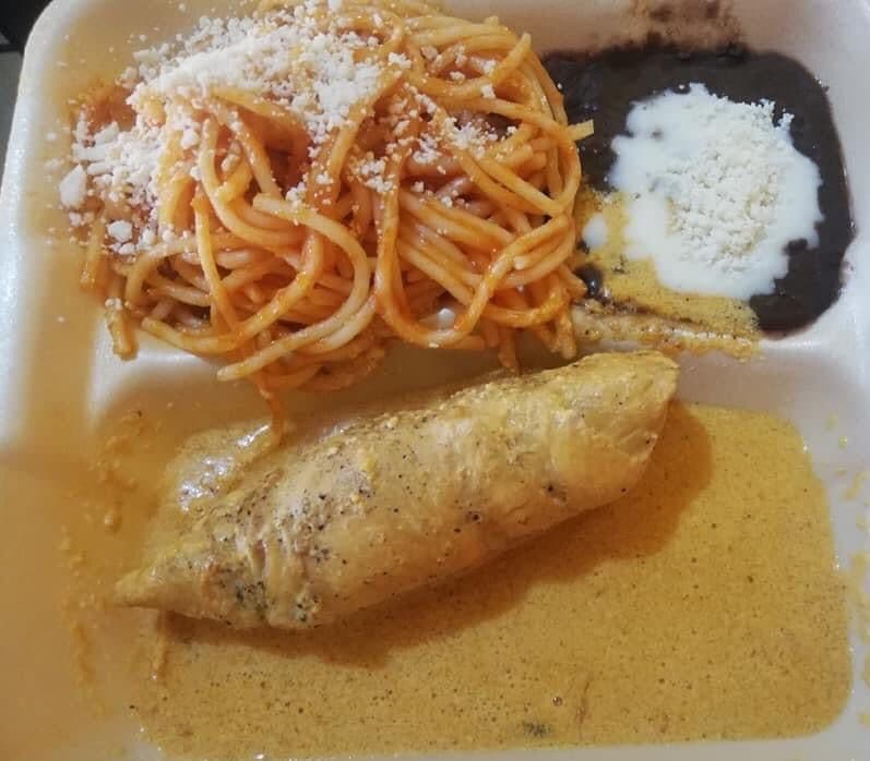 Combo-4 Pechugas Rellenas y Coca 3 Litros