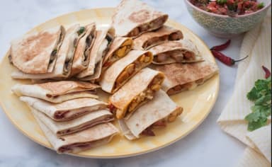 Combo Quesadillas + 2 Refrescos