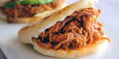 Arepa Venezolana de Carne+ Bebida