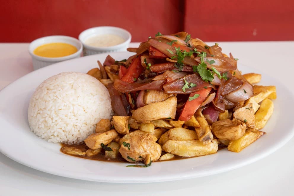 POLLO SALTADO GRATIS GASEOSA PERSONAL