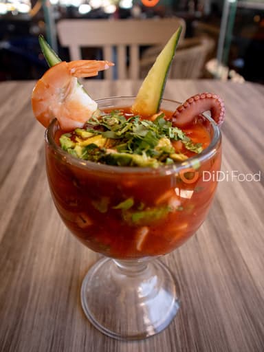 ¡NUEVO! COCTEL CAMPECHANO MEDIANO
