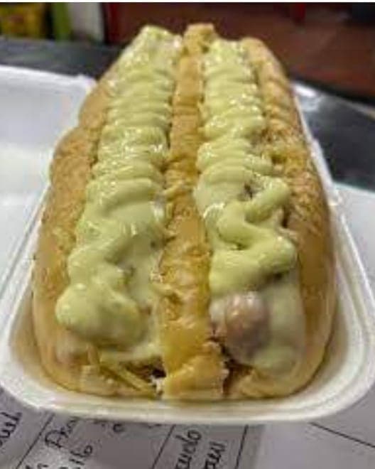 2 X 1 Perros Gemelos Gratinados + Papas