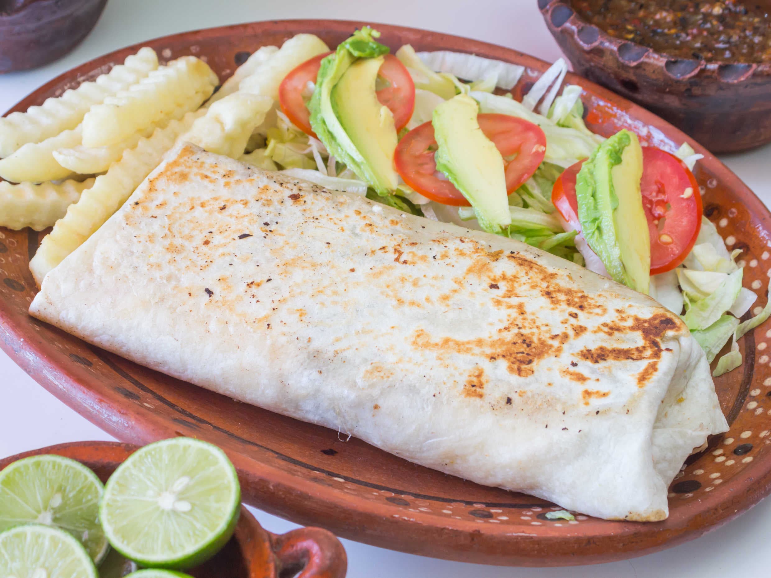 Burrito de pastor con papas a la francesa