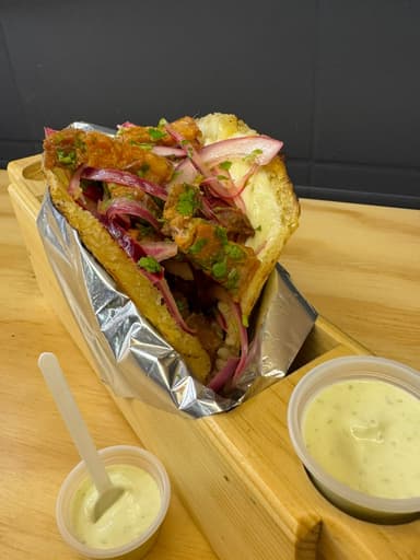 Arepa Cevicharrón 🆕 + Papas a la Francesa