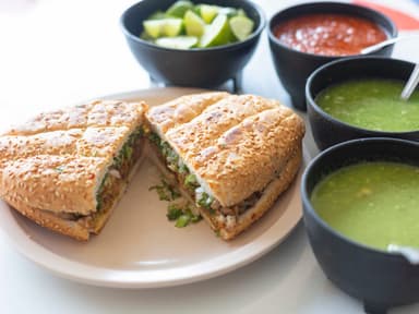 Torta de suadero