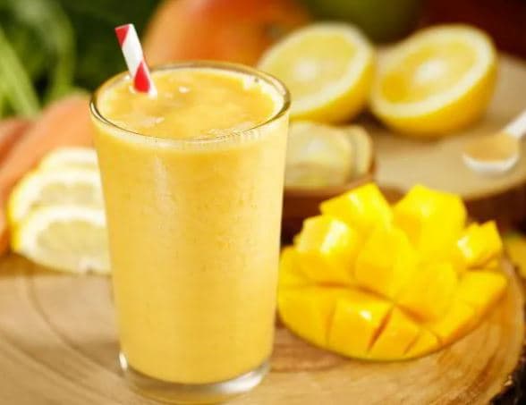 Jugo De Mango En Agua