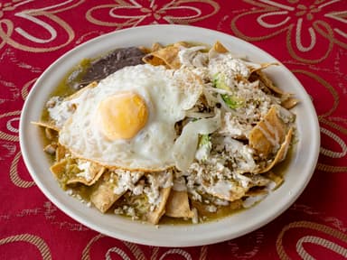 Chilaquiles Con Huevo
