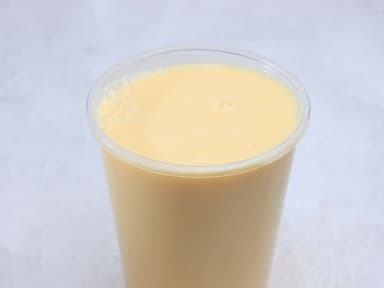 Agua de Piña Colada mediana