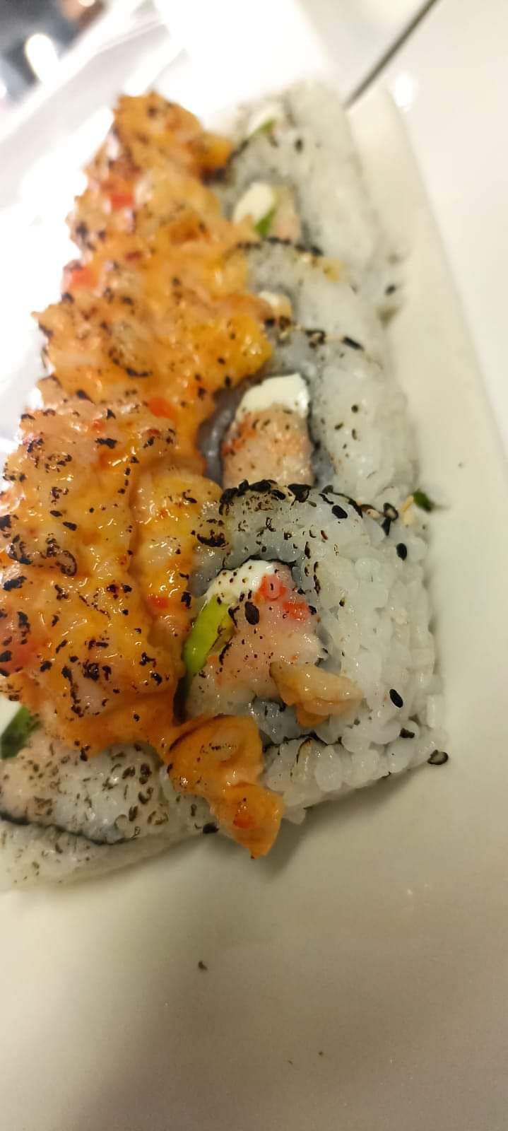 Sushi Dinamita Roll