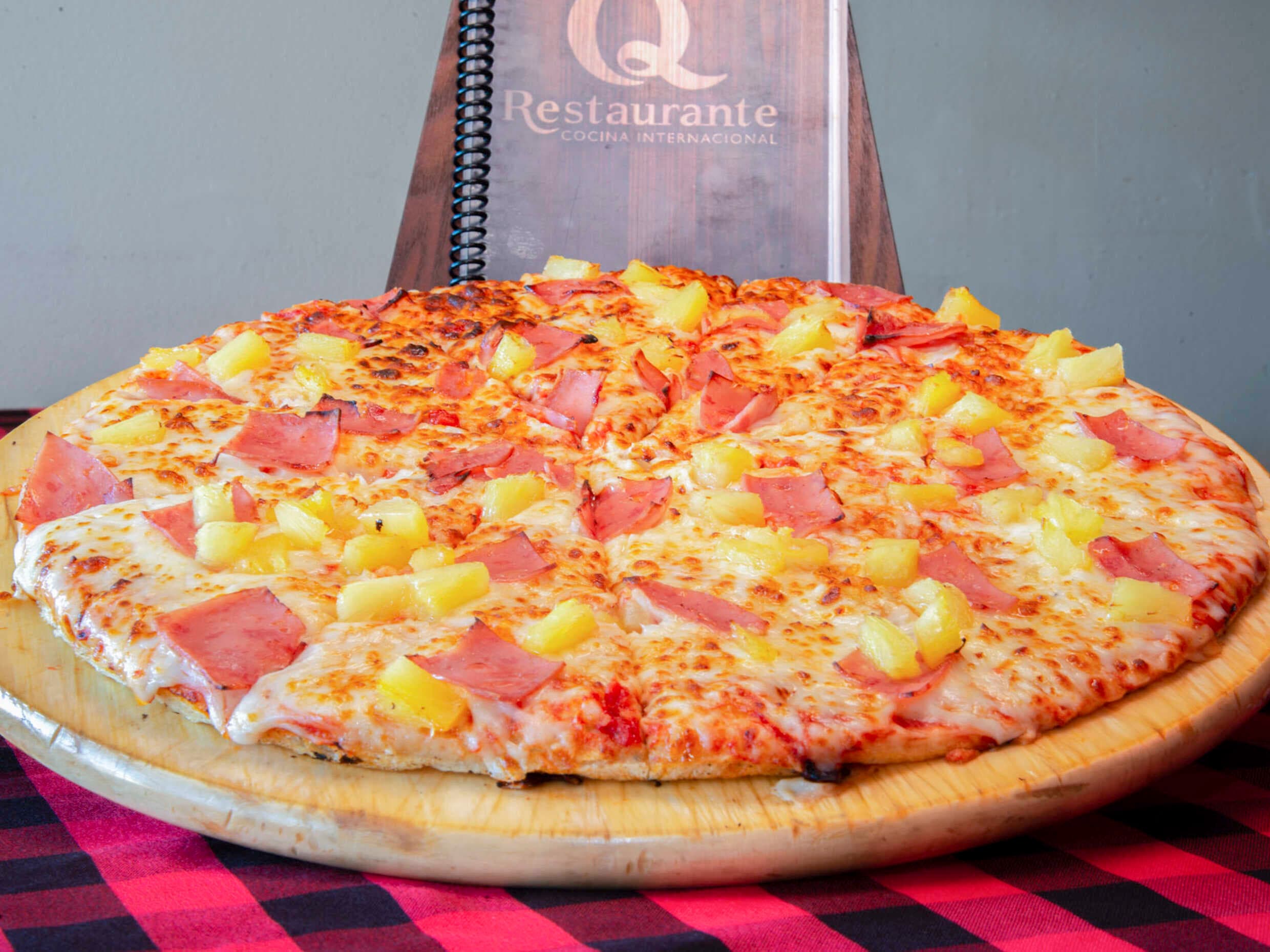 Pizza Hawaiana