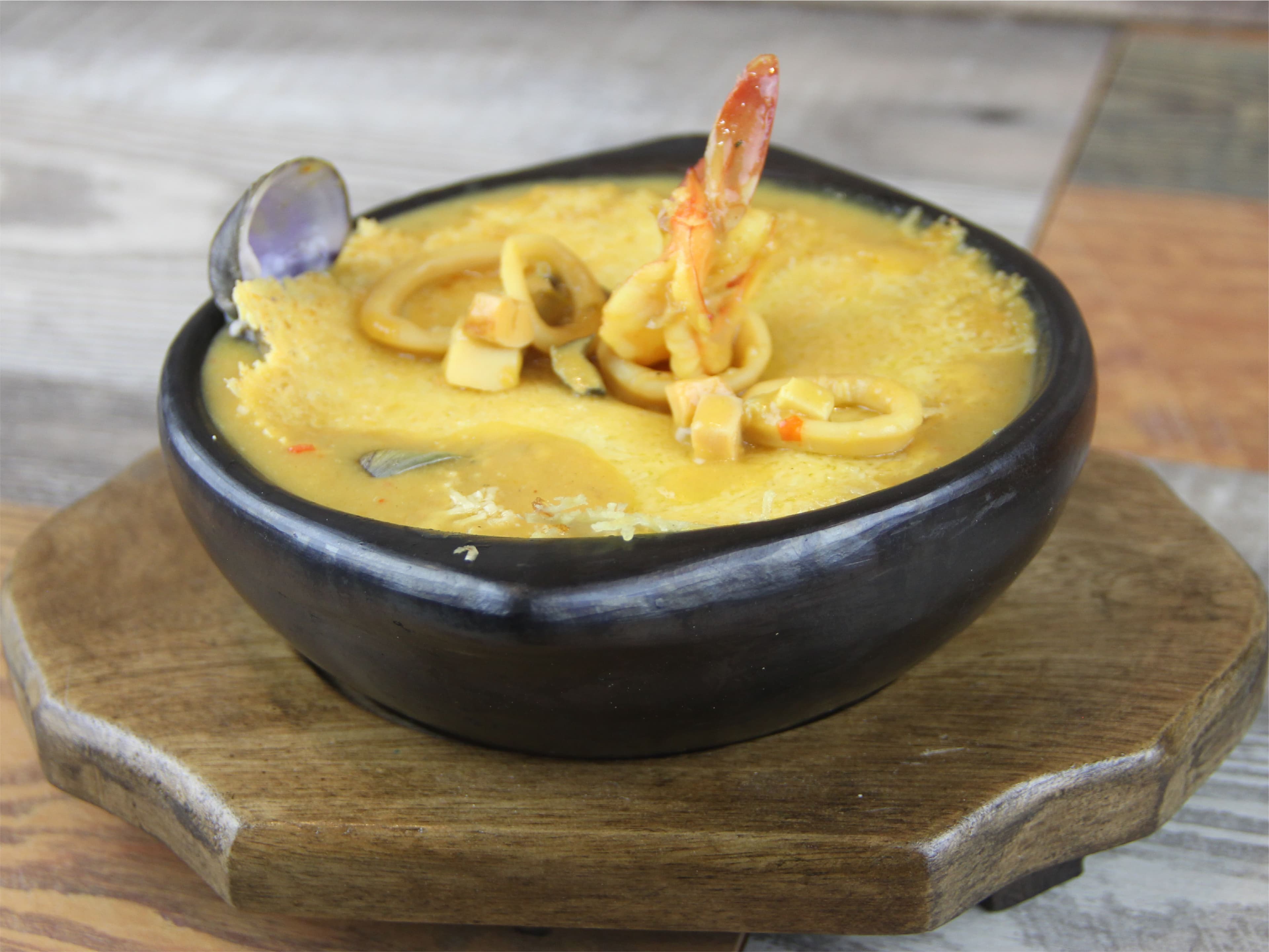Cazuela de Mariscos Gratinada