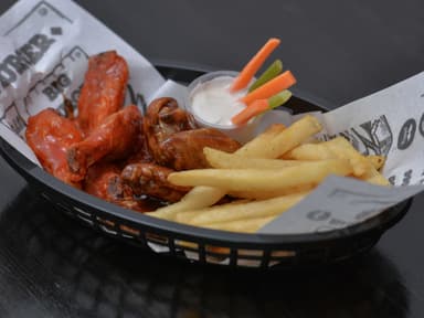 Combo Alitas y Papas