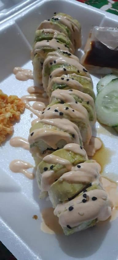Aguacate Roll