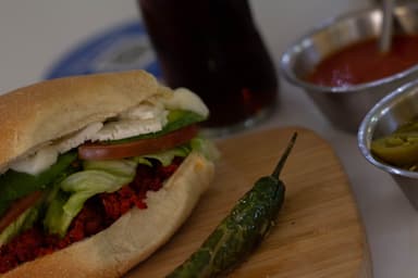 Chorizo con Aguacate