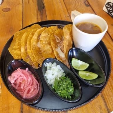 Almuerzo Tapatío