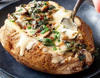 Papa Rellena de Champiñones