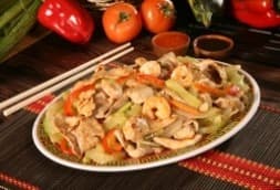 Chop Suey de la casa (mediano para 2 personas)