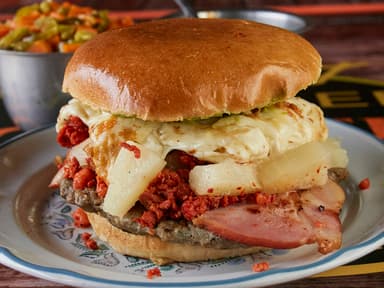 Hamburguesa Tampiqueña