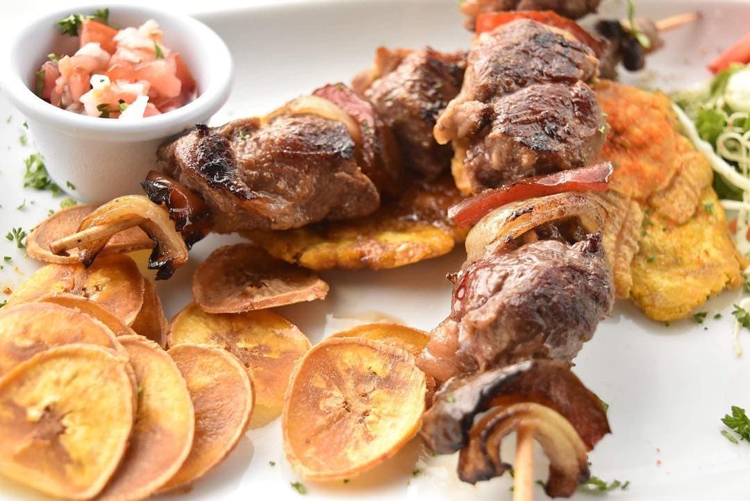 Pinchos de Lomo