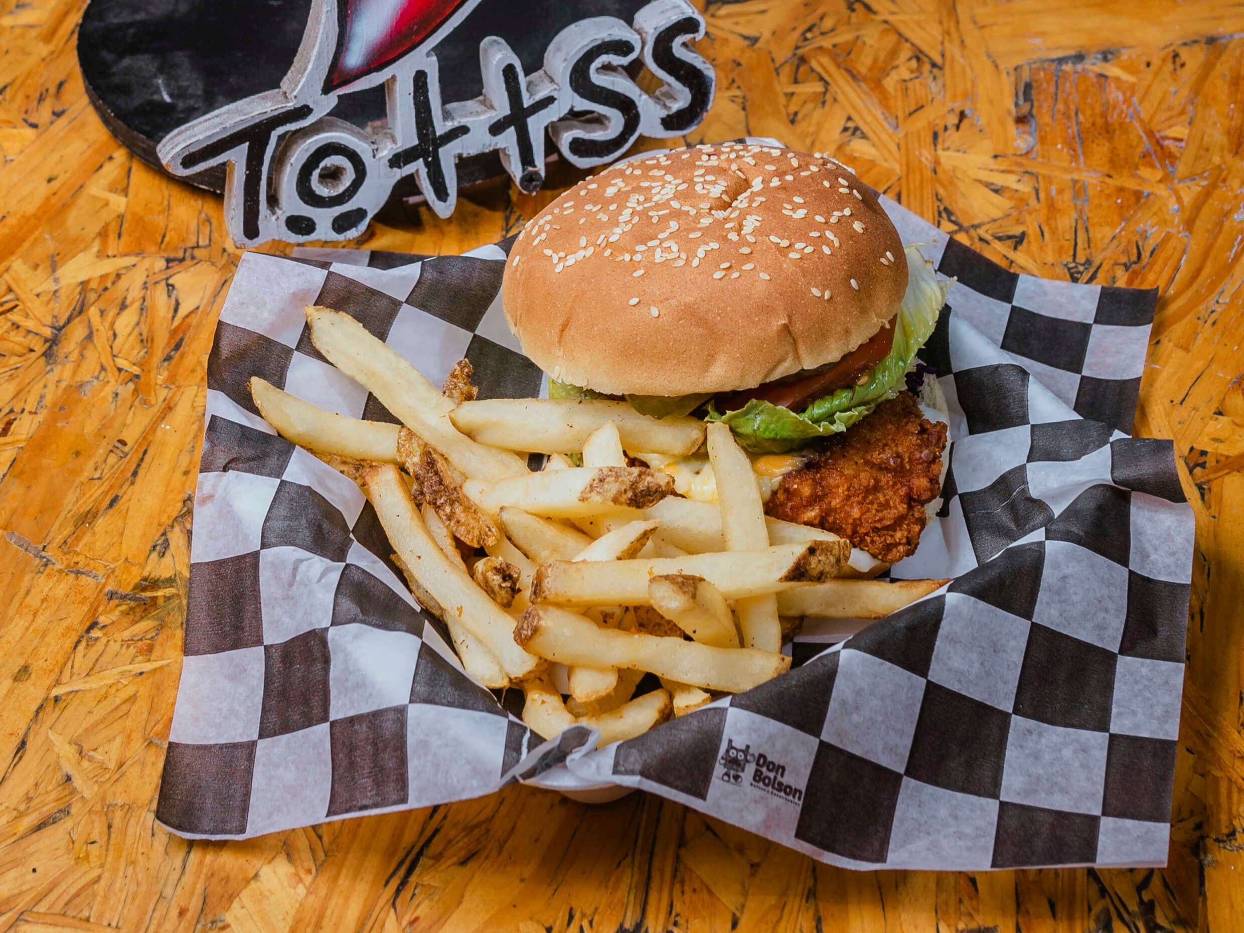 Hambueguesa Boneless Burger con Papas