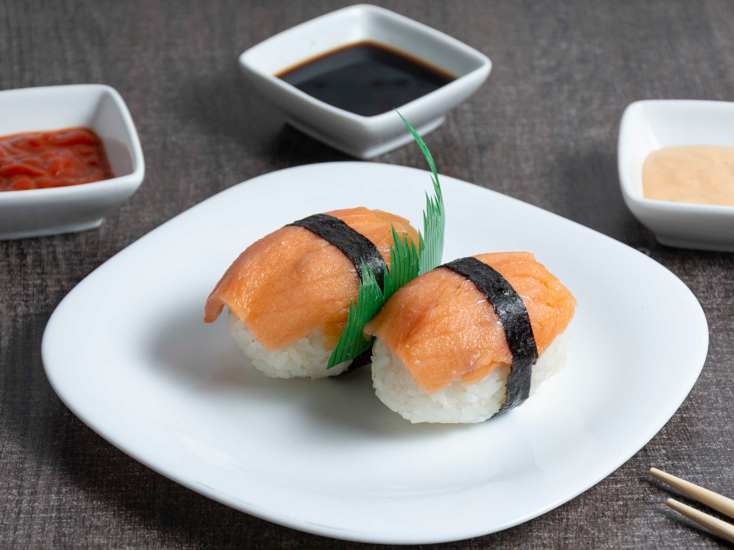 NIGUIRI SHAKE (SALMON)