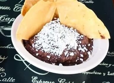 Frijoles con Chorizo
