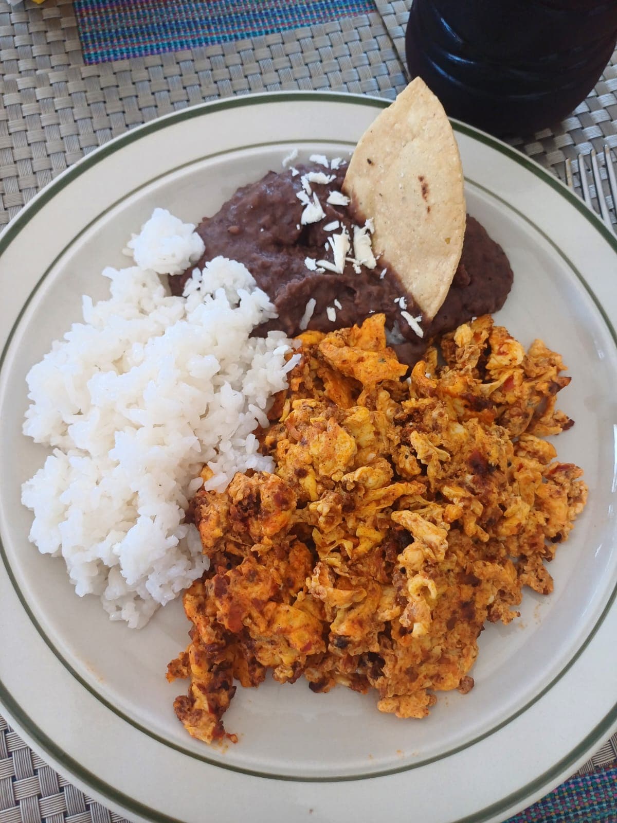 Huevos Revueltos con Chorizo