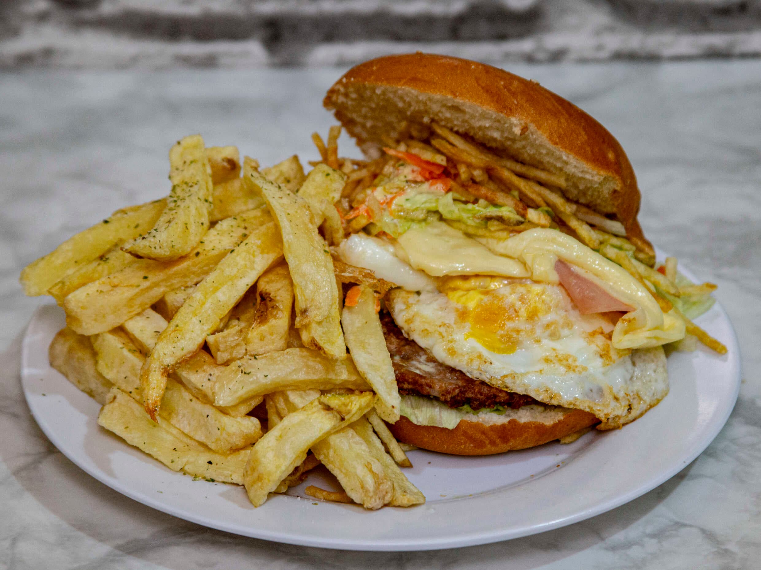 Supreme Rusty's Burger