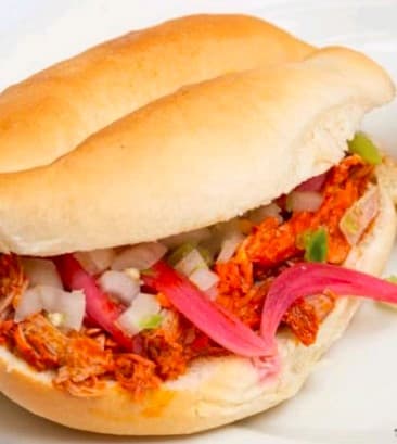 Torta de Cochinita Pibil