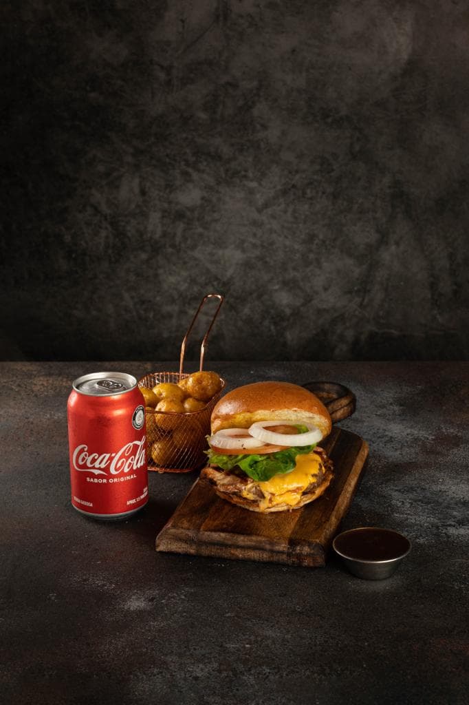 Combo Burger Especial + Coca Cola + Papas
