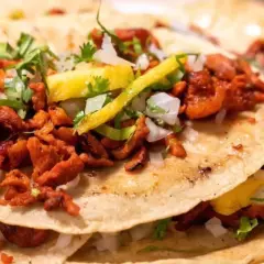 Taco a la parrilla de la especialidad que gustes