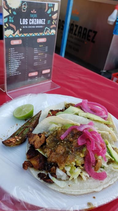 Taco de Pollo Adobado