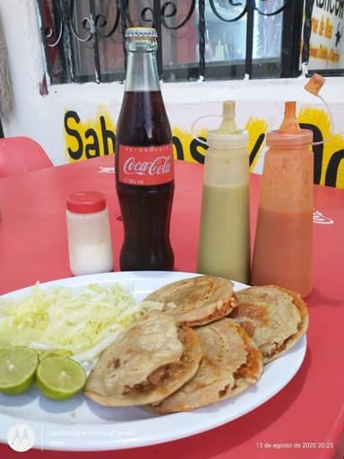 GORDITAS DE DESHEBRADA
