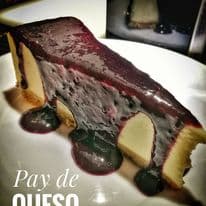 Pay de Queso con Zarzamora