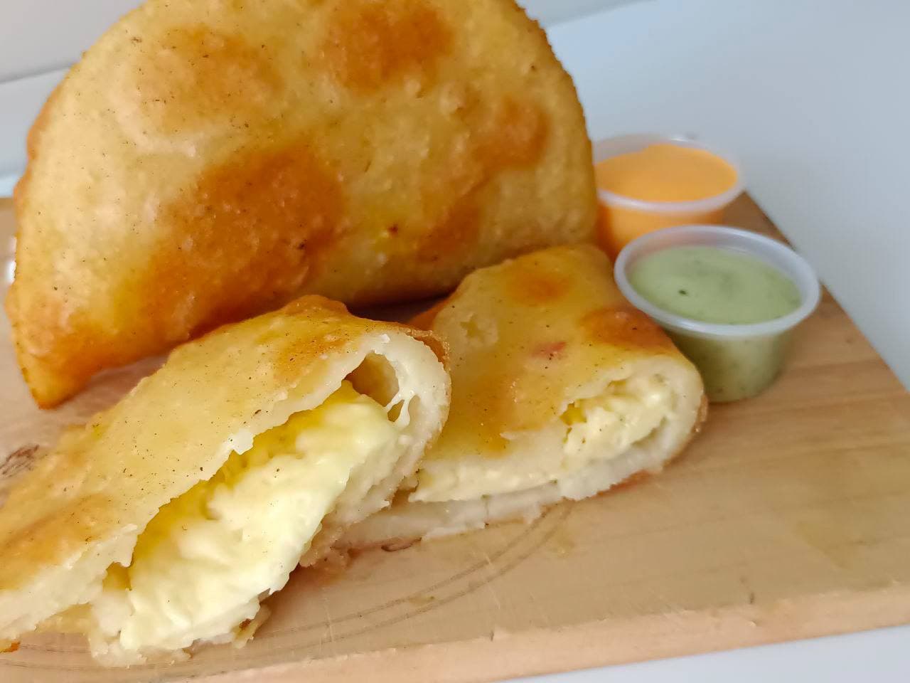 Empanada Solo Queso